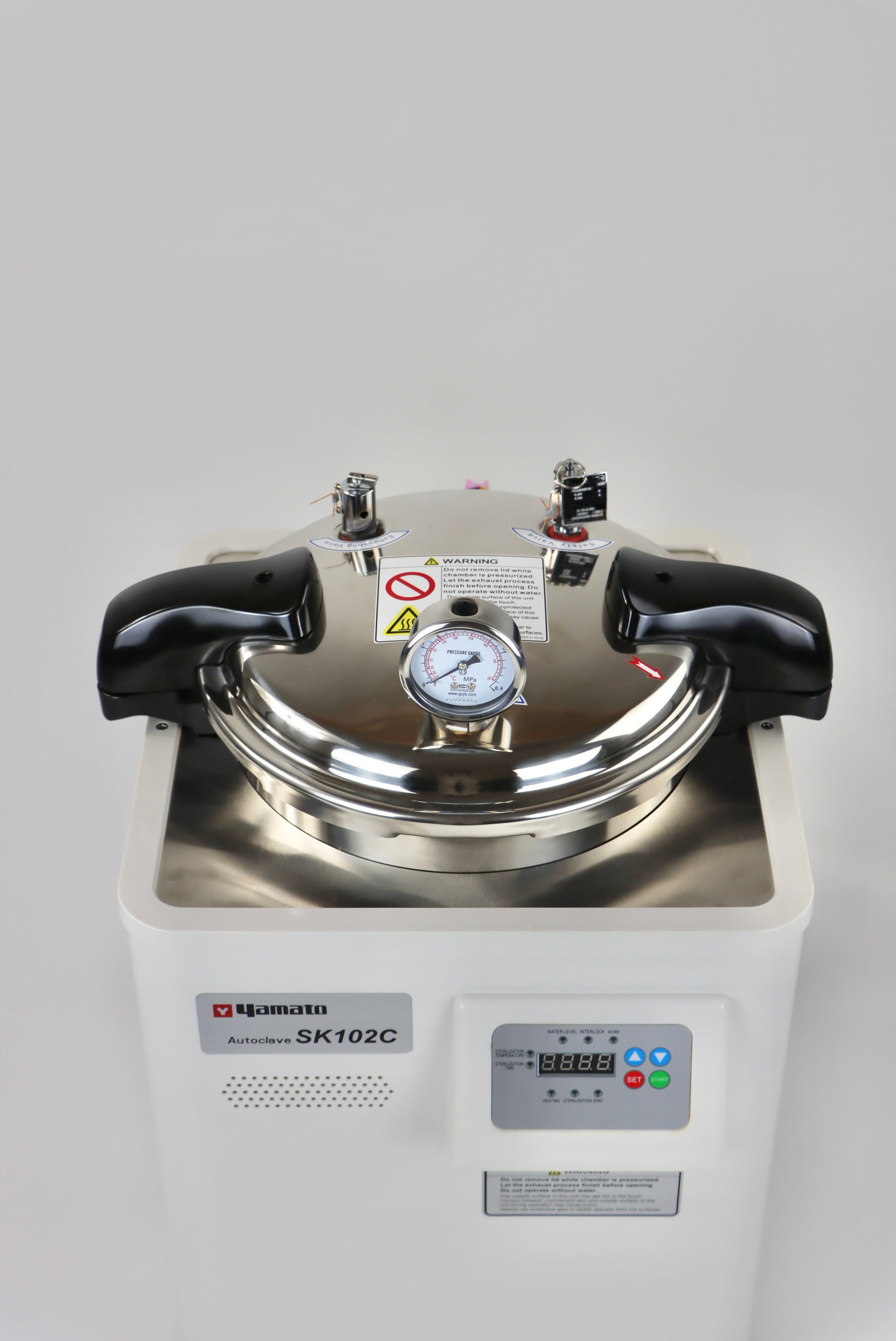 Autoclave Digital Vertical 18L 25x30cm 115V Yamato